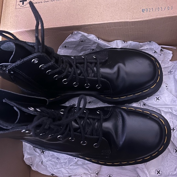 jadon doc martens with original box - Picture 3 of 4